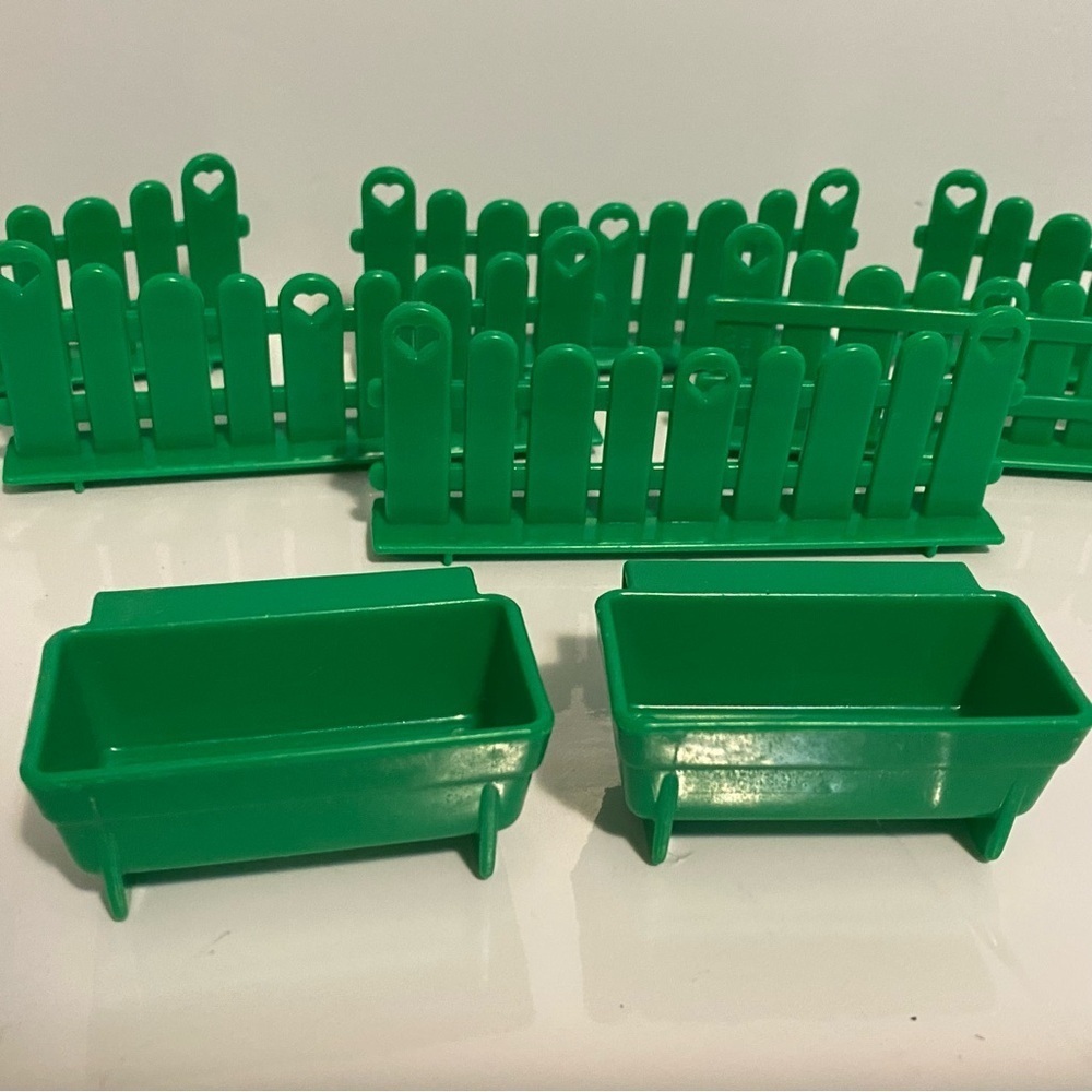 My Little Pony G1 Show Stable Green Fence Replacement Parts Lot Feeding Vintage - Picture 3 of 6